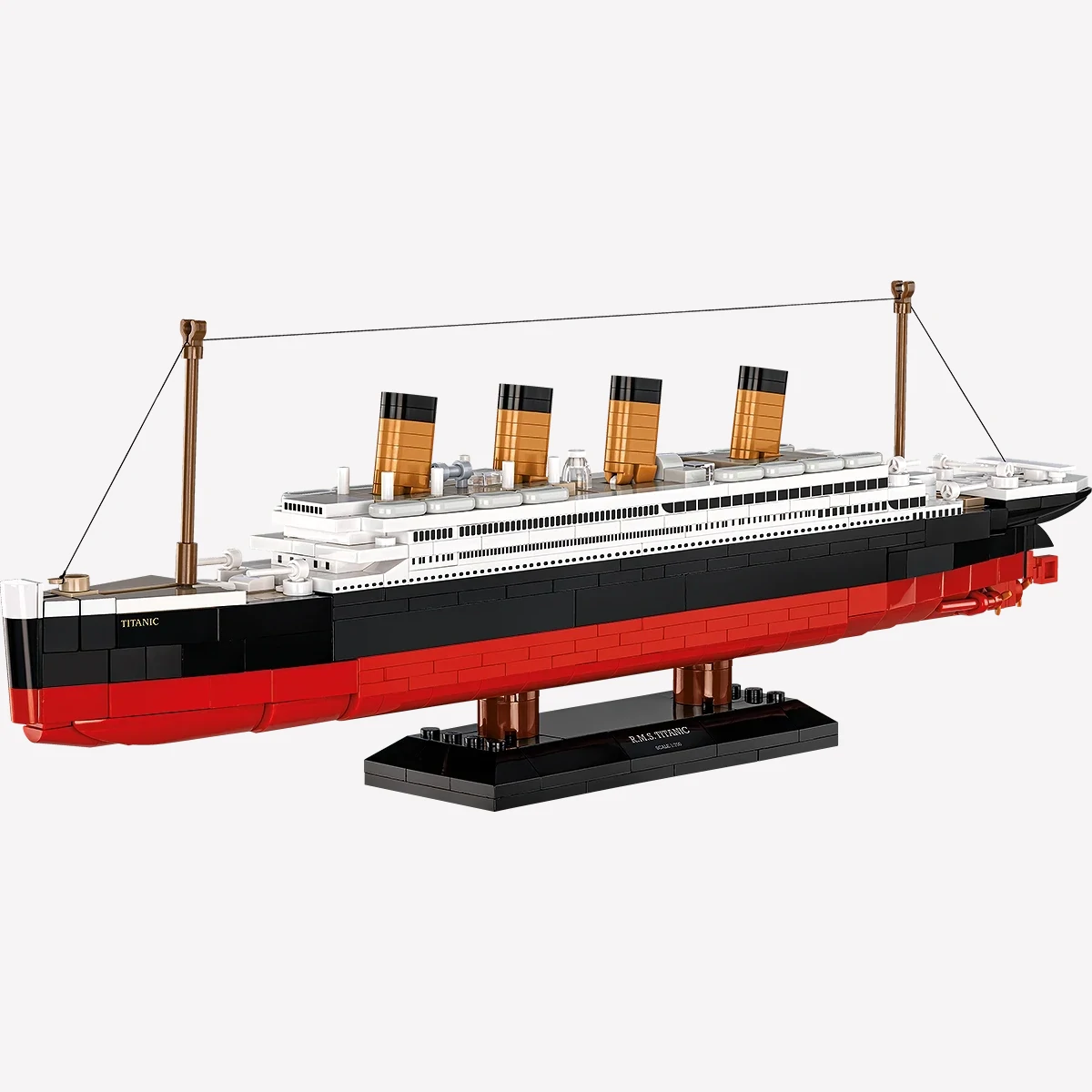 RMS Titanic 1:700