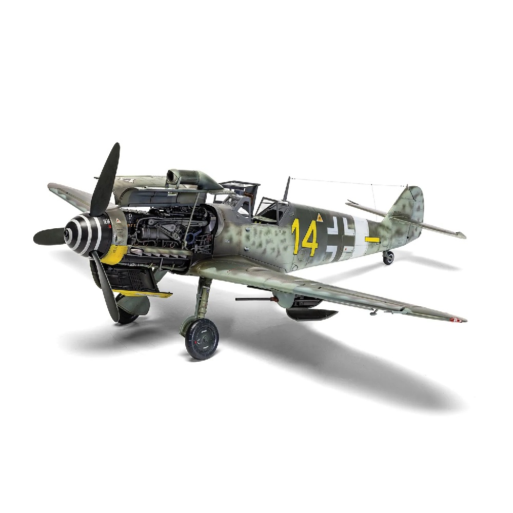 Alternative view of Messerschmitt Bf109F-5/G-6 1:24