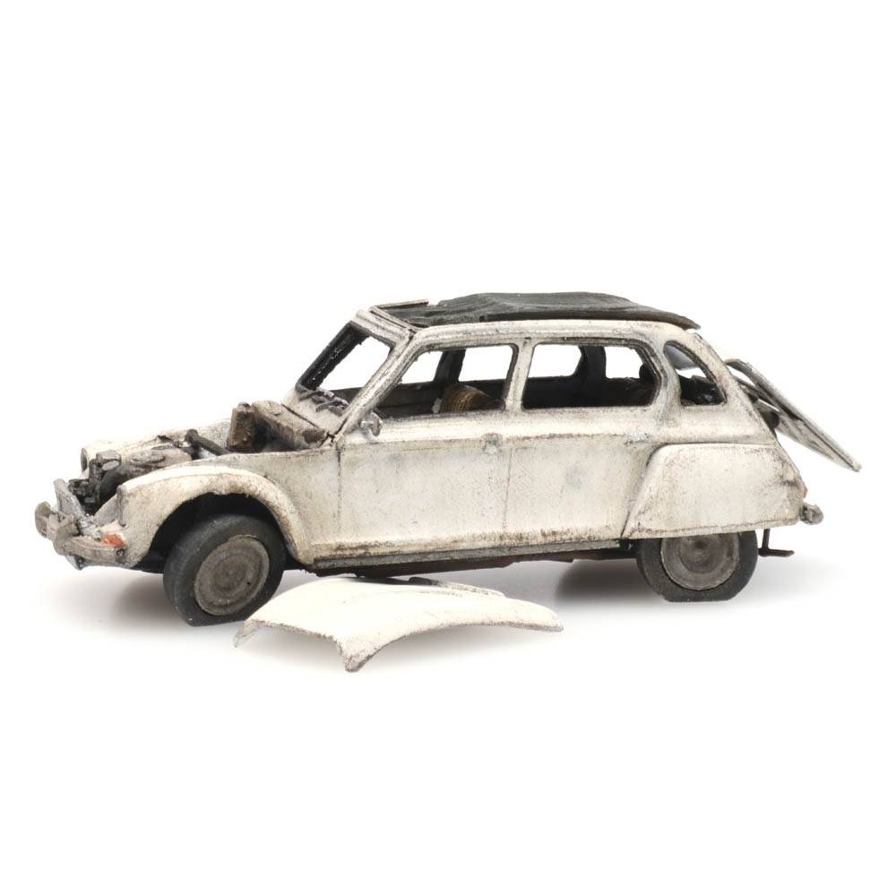 Alternative view of Citroën Dyane - "Rust In Peace"