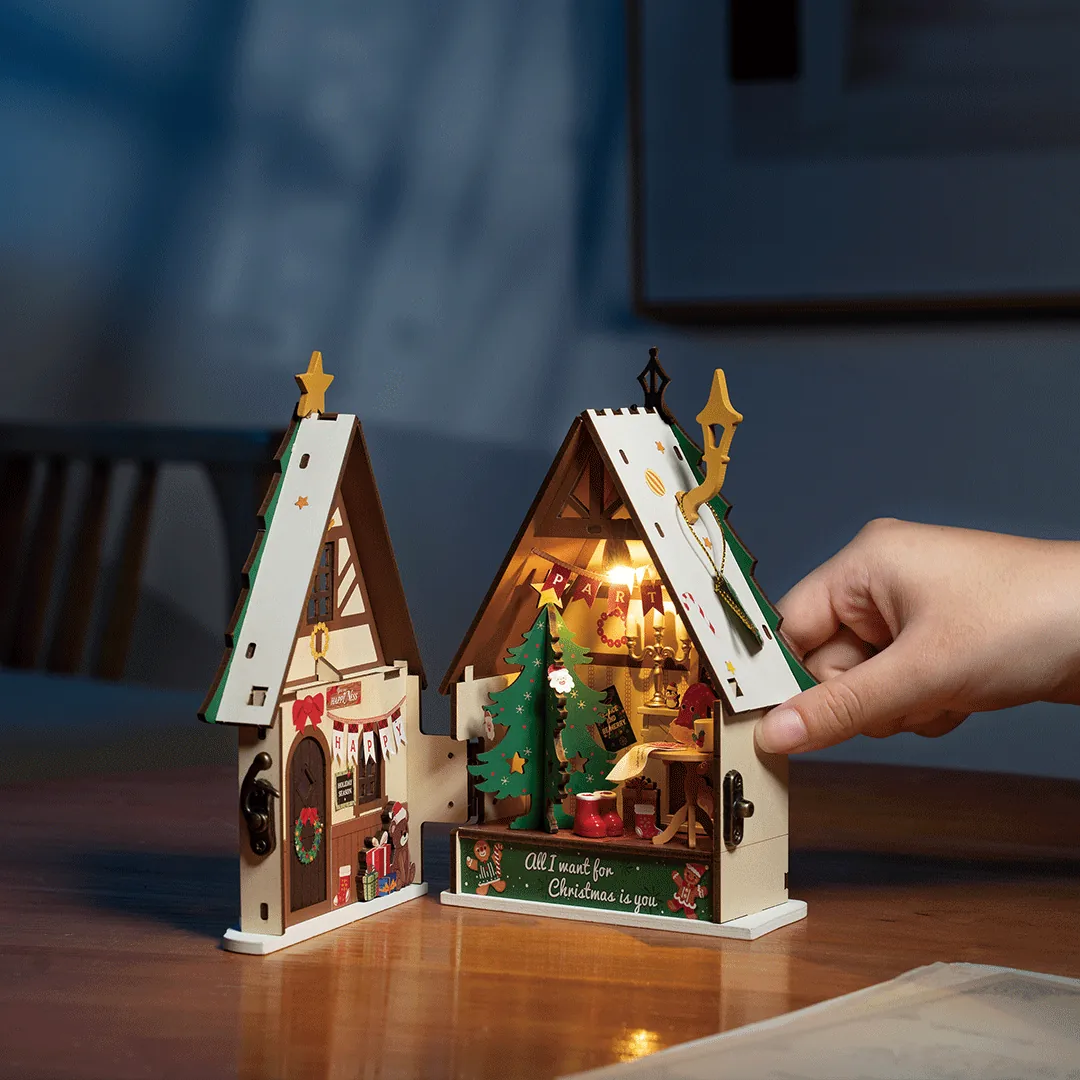 Alternative view of Twinkling Christmas House
