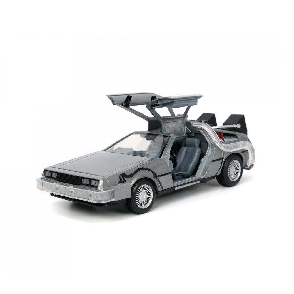 Alternative view of DeLorean time machine "Back To The Future" 1:24