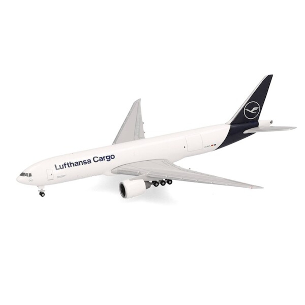 Boeing 777F Lufthansa Cargo 1:500