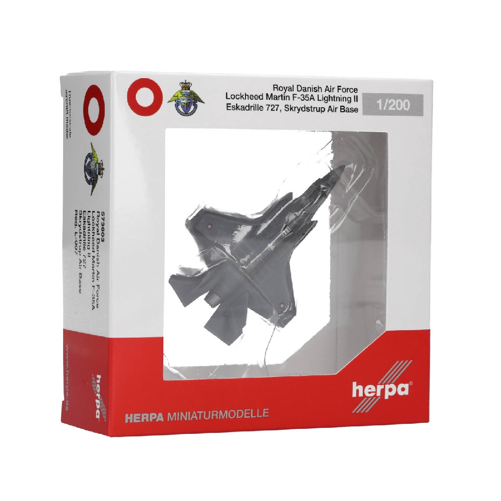 Alternative view of Lockheed Martin F-35A Lightning II "Royal Danish Airforce" 1:200