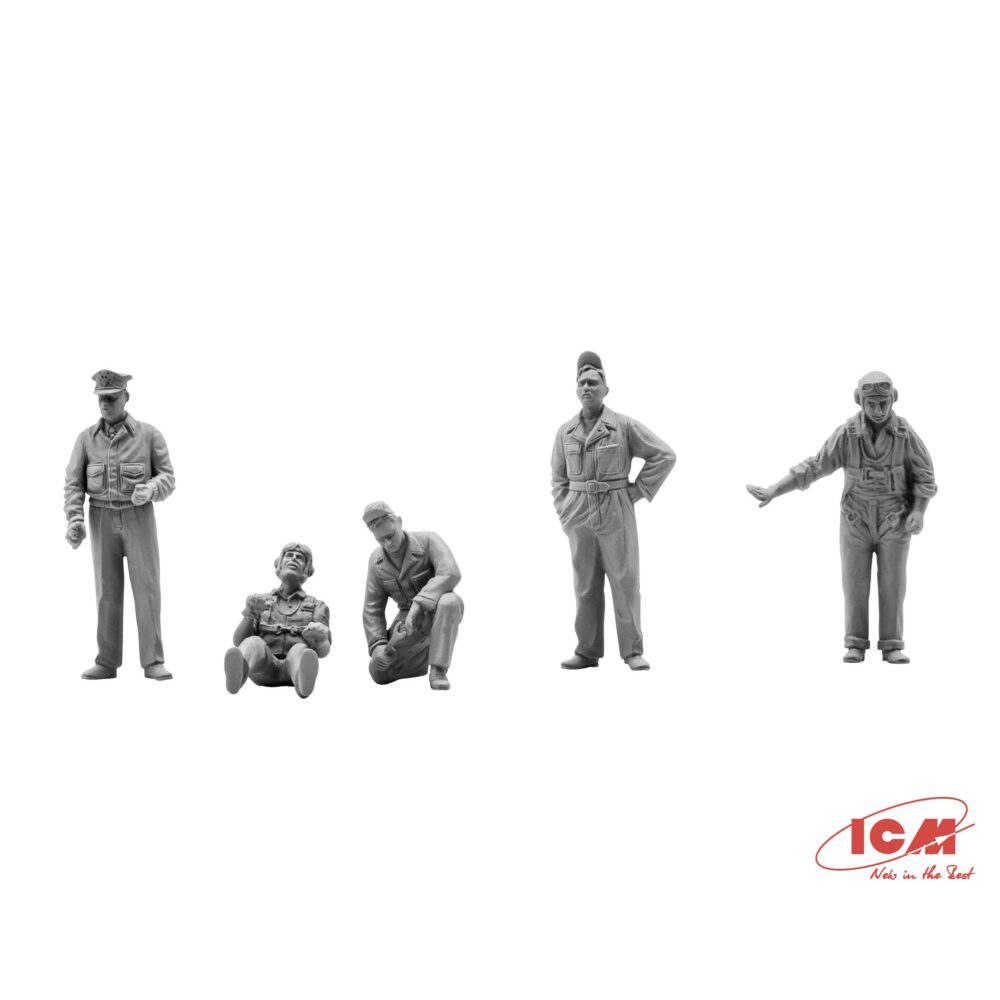 Alternative view of North American P-51B Mustang with Pilots and Ground Crew 1:48