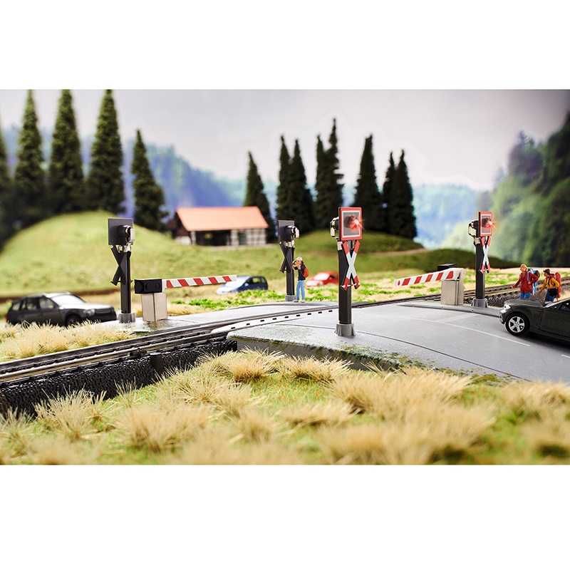 Märklin C-rata - Automatisoitu Tasoristeys