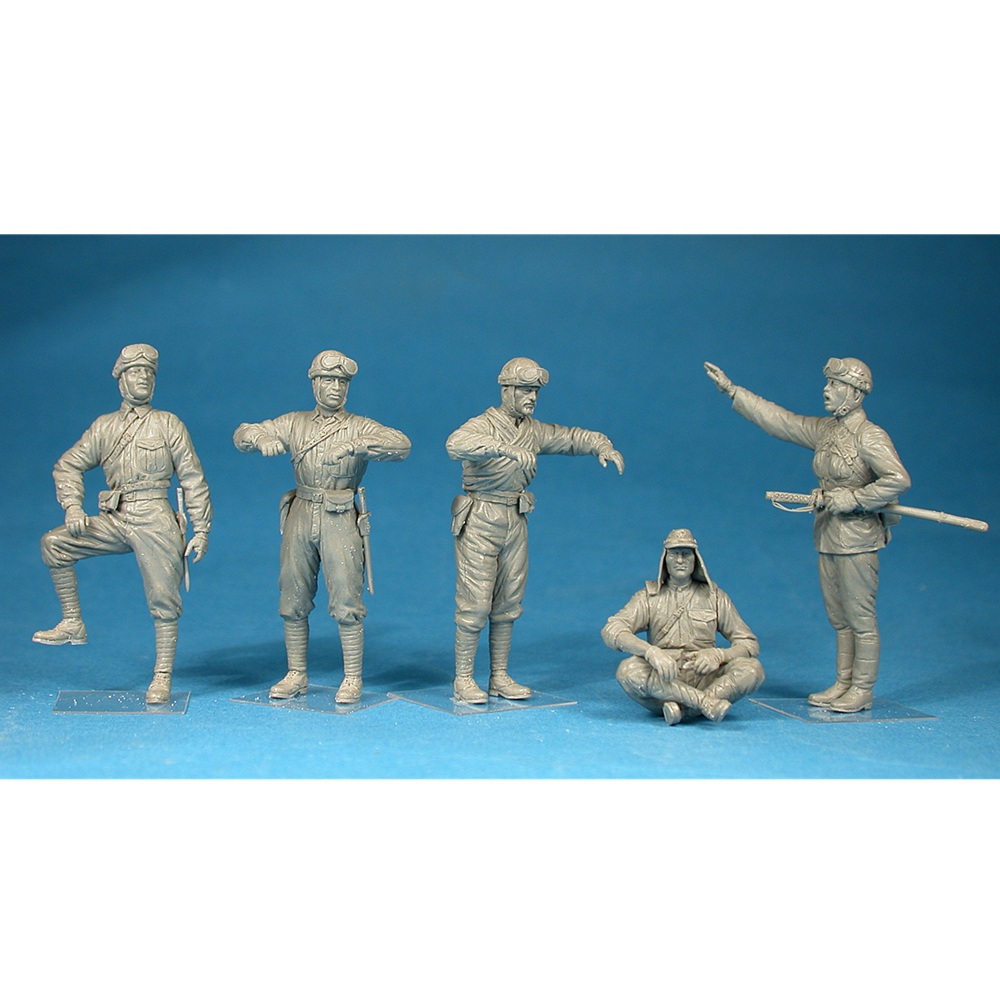 Alternative view of WW2 Japanese Tank Crew 1:35