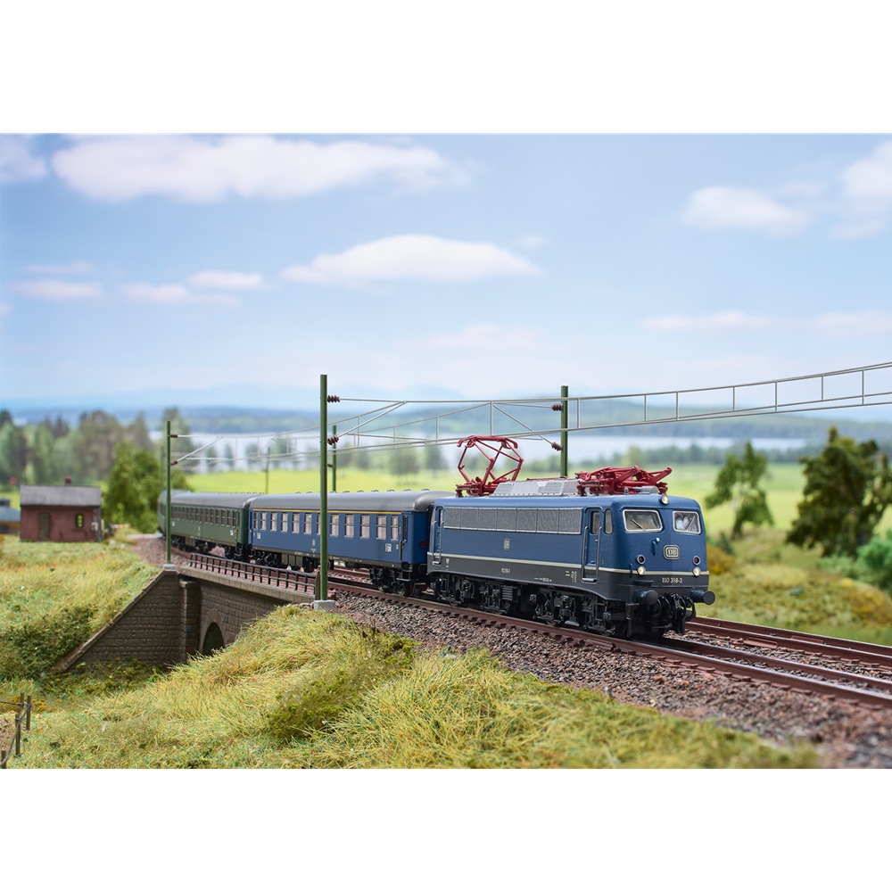 BR 110.3 318-3 Bügelfalte DB N - Image 3