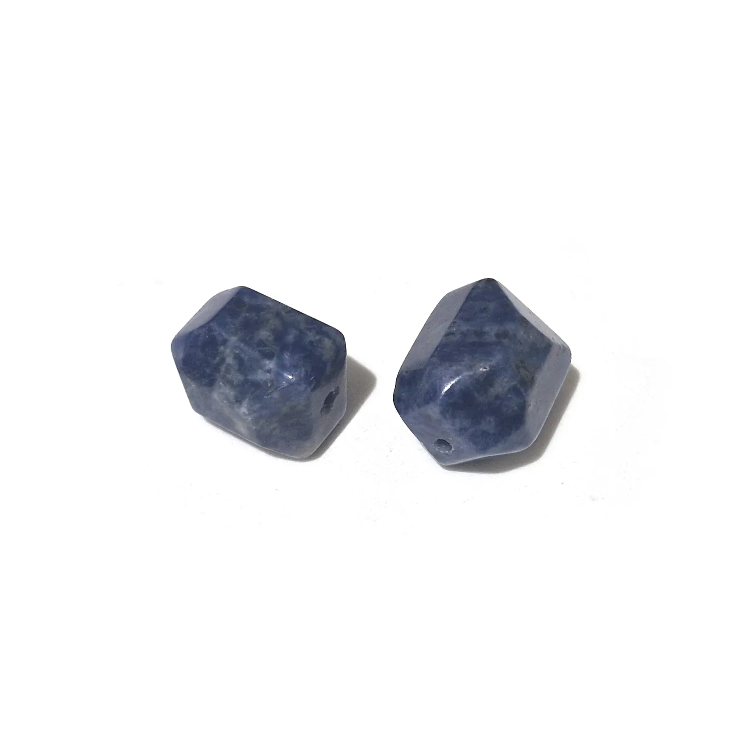 Kivihelmi n.17x13mm 1kpl - Sodalite and Microcline