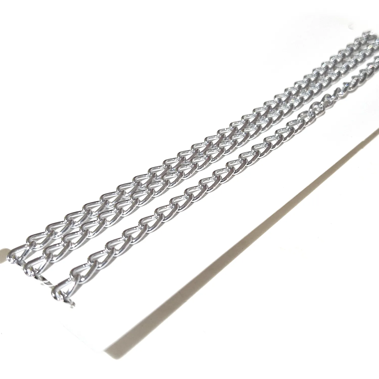 Metalliketju twist 4x7mm - Kirkas hopeansävy