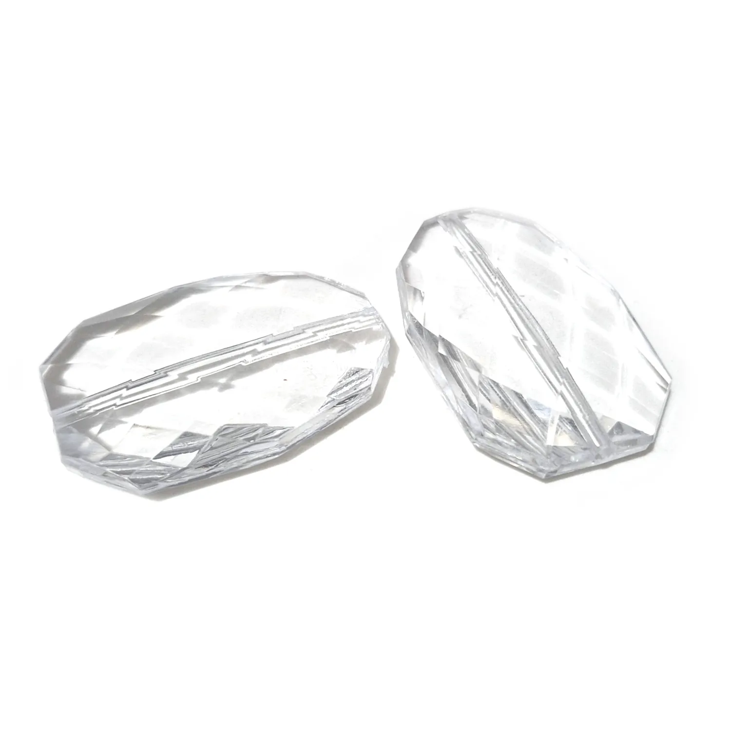 Kulmikas akryylihelmi 25x39mm 3kpl