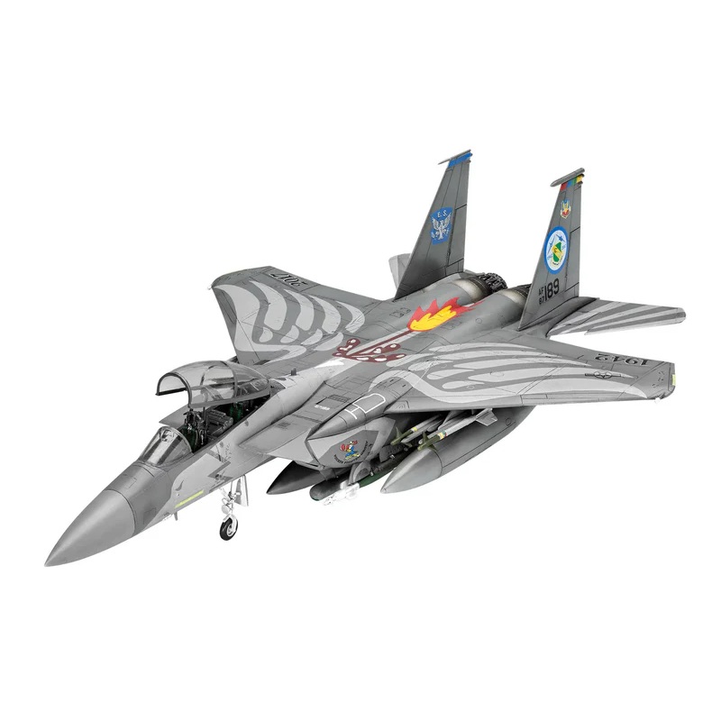 Alternative view of McDonnell Douglas F-15E Strike Eagle 1:72 Starter Set