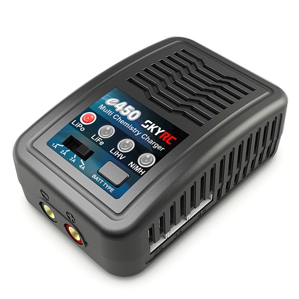 SkyRC e450 LiPo/LiHV/LiFe/NiMH-Akkulaturi