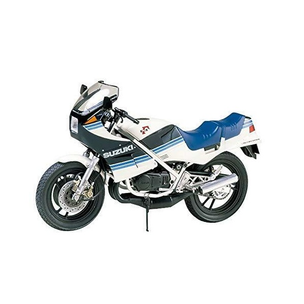 Alternative view of 1983 Suzuki RG250Γ 1:12
