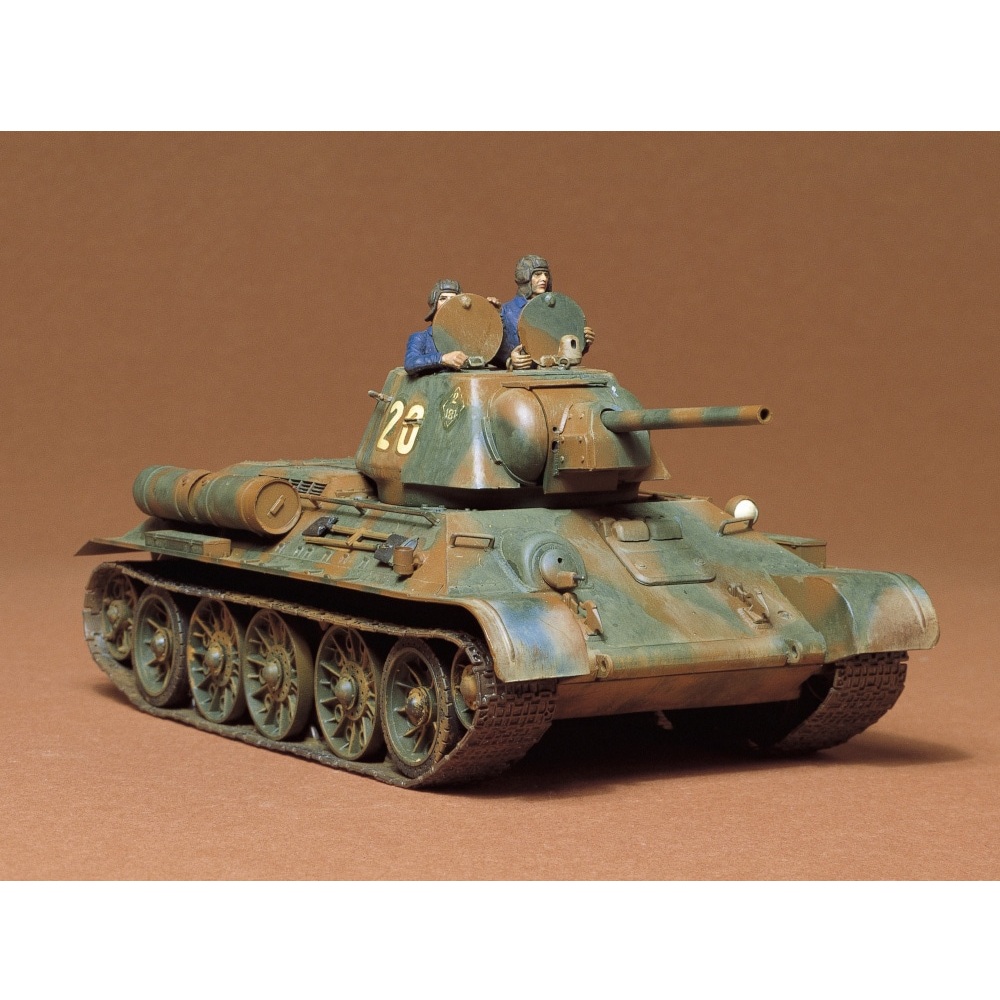 Alternative view of T34/76 1943 Production Model 1:35