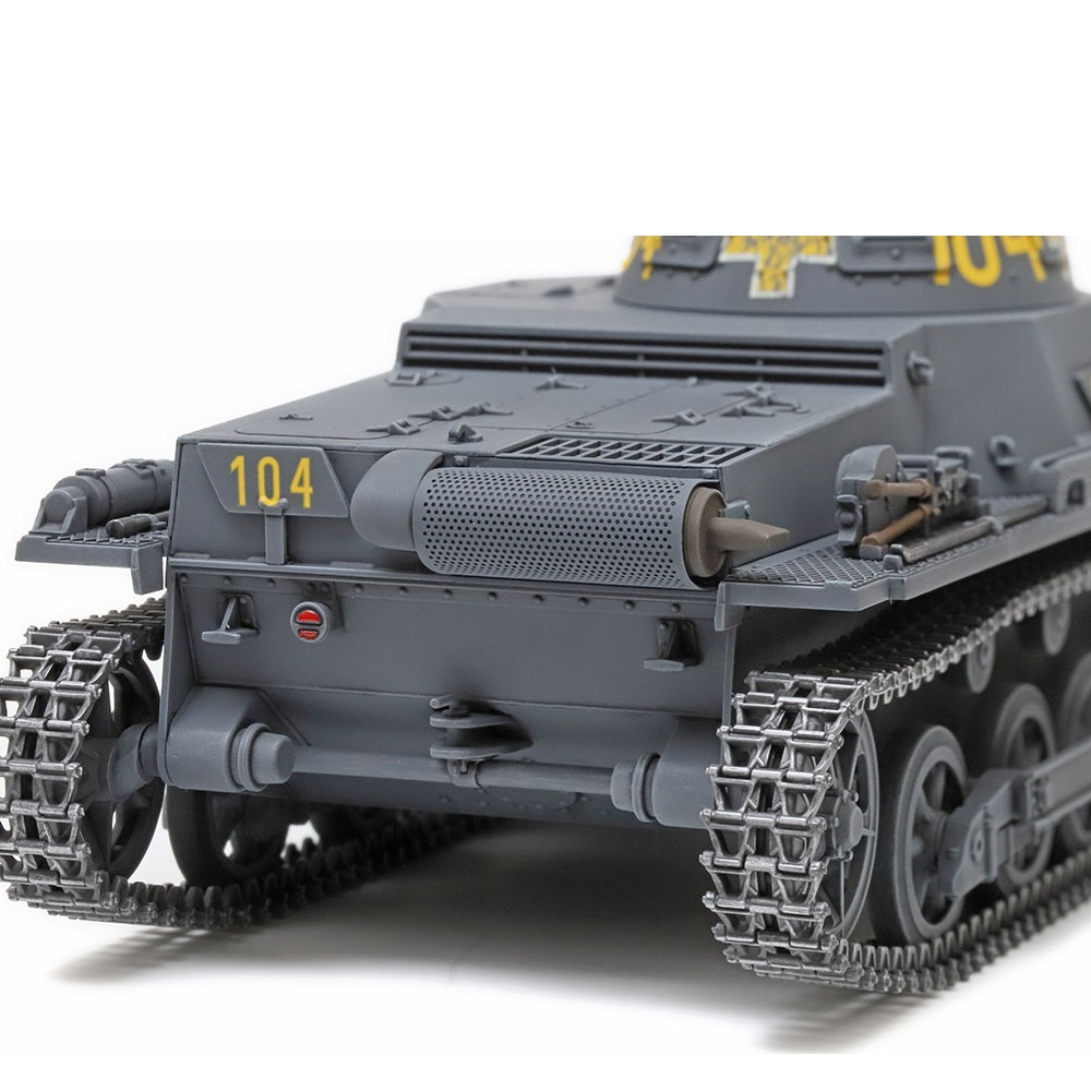 Alternative view of Sd.Kfz.101 Pz.Kpfw.I Ausf.B 1:35