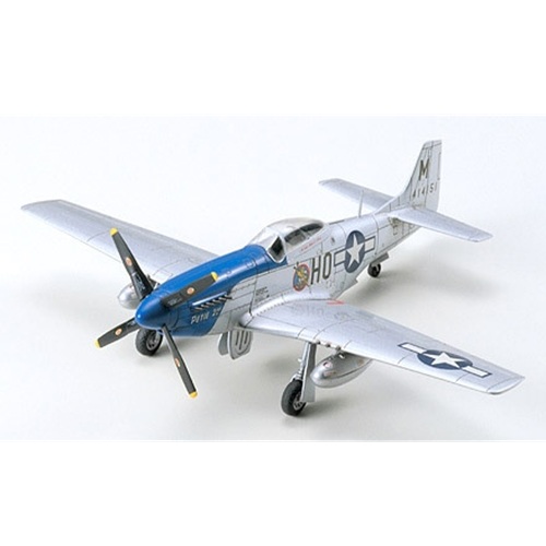 Alternative view of North American P-51D Mustang 1:72