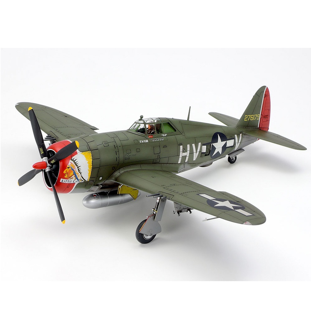 Alternative view of Republic P-47D Thunderbolt "Razorback" 1:48
