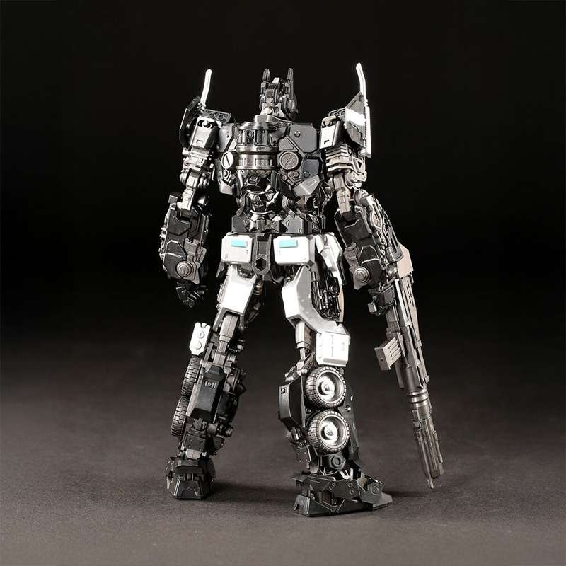 Alternative view of Transformers 10 - Nemesis Prime