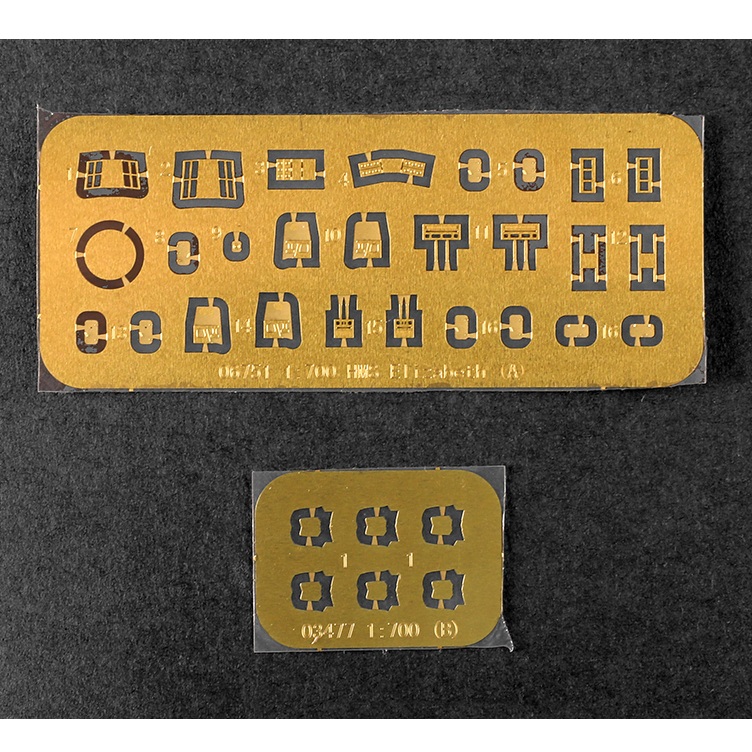 HMS Queen Elisabeth R08 1:700 - Image 4