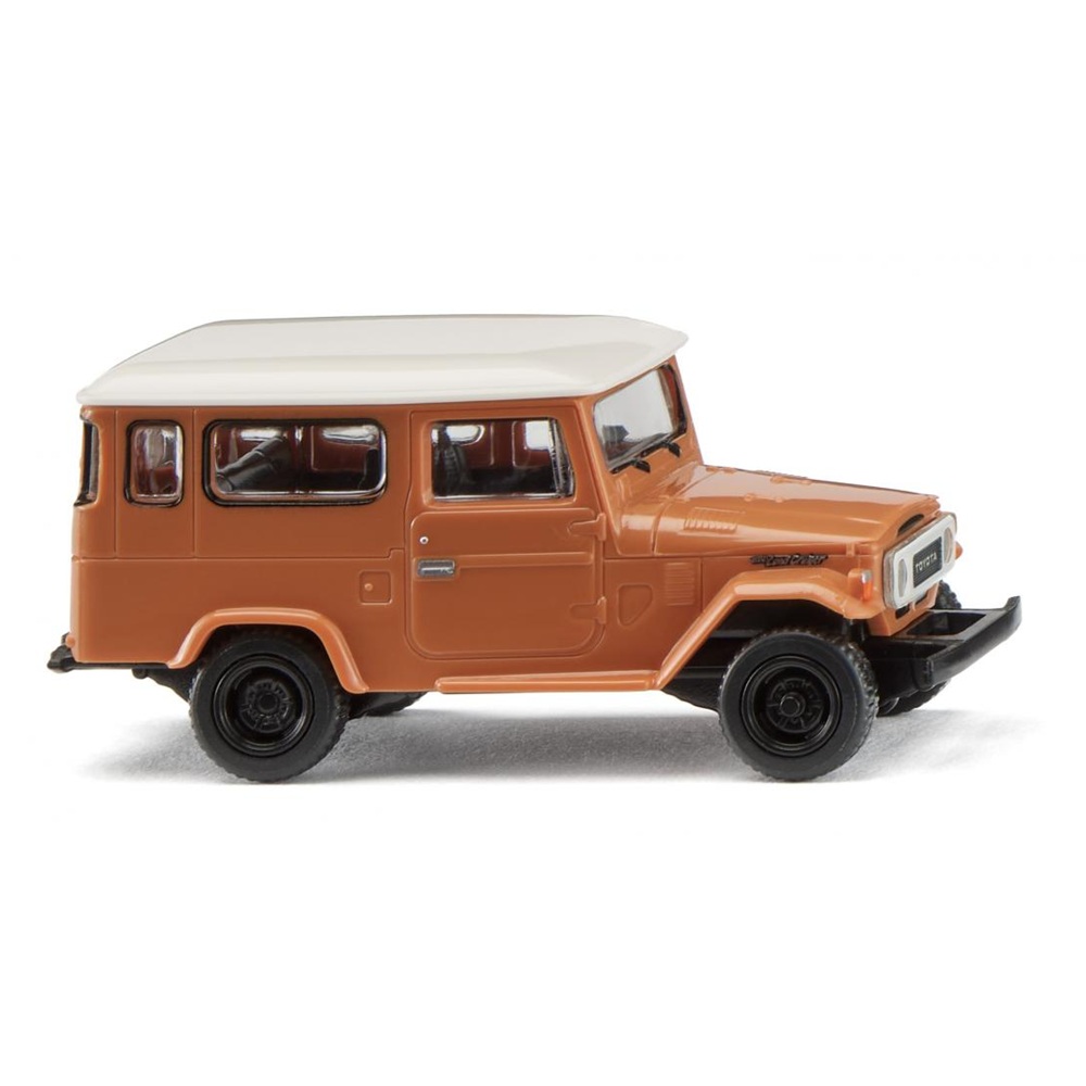 Toyota Land Cruiser - Oranssinruskea