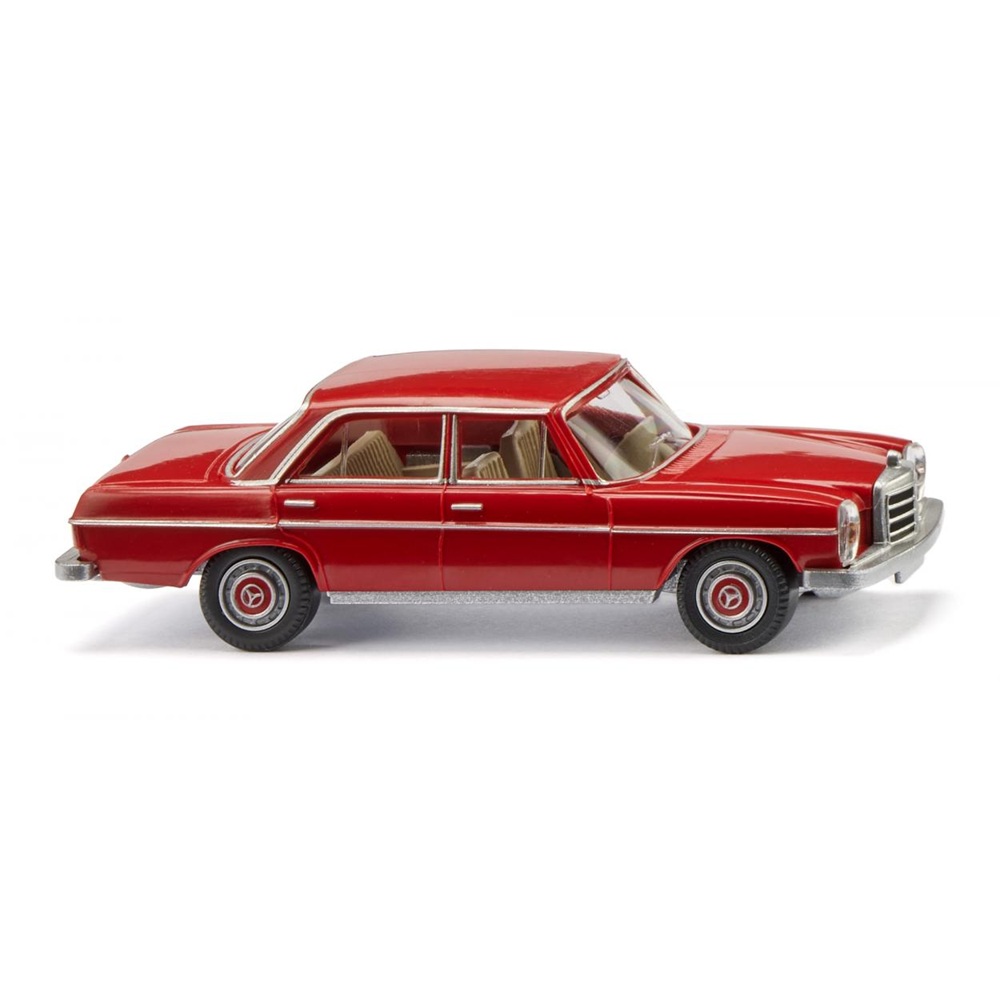 Mercedes-Benz 200/8