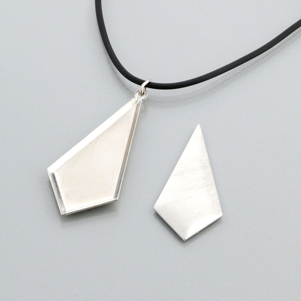 Riipuslenkki pohja ja nauha