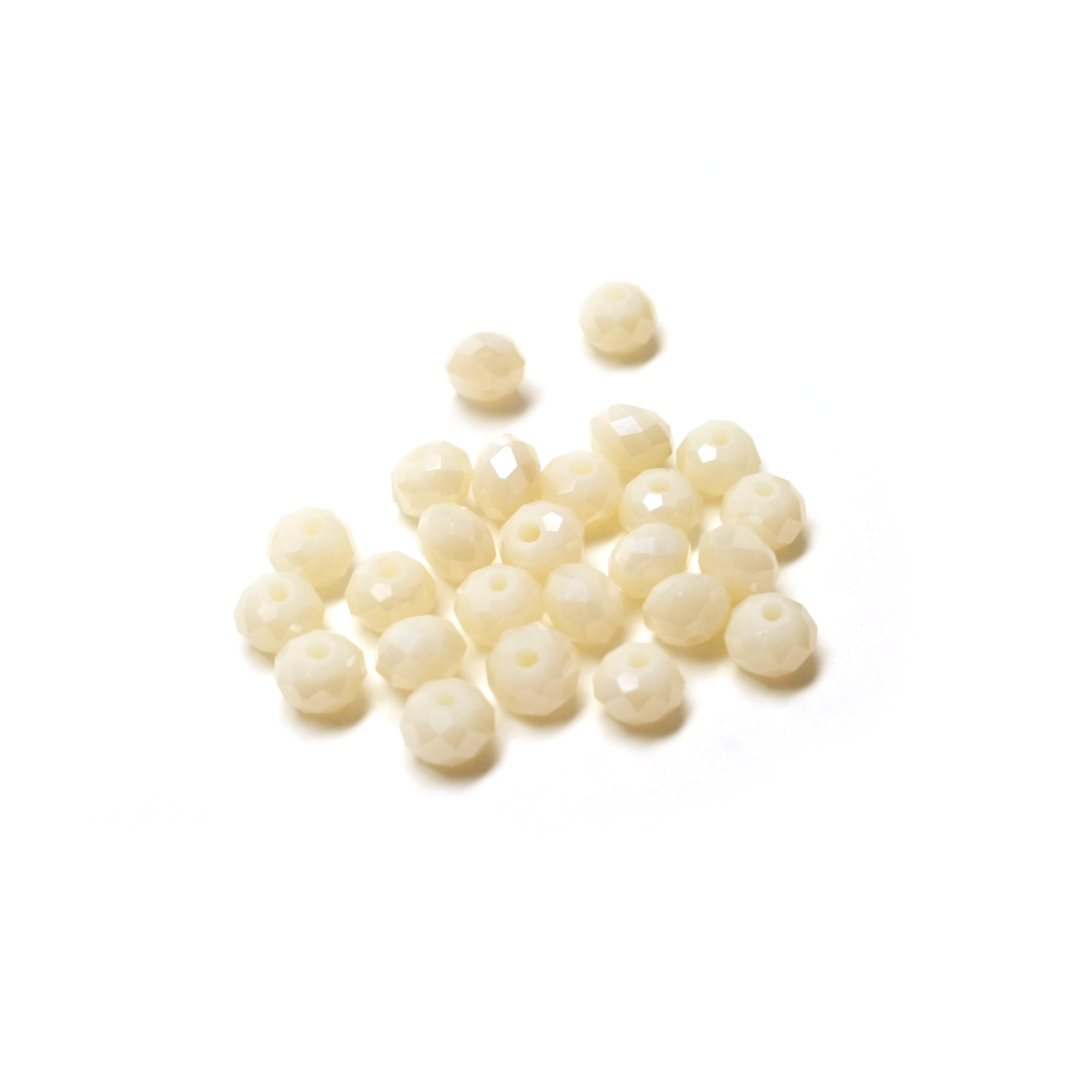 Särmikäs lasihelmi 6x4mm - Soft White Pearl Shiny